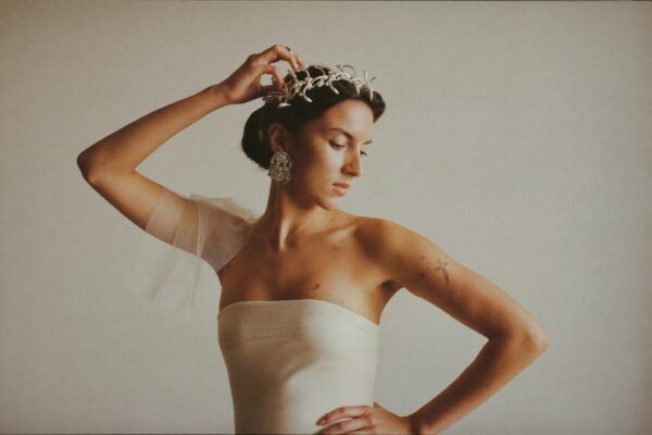 The Headwear Era: When Bridal Accessories Lead the Look