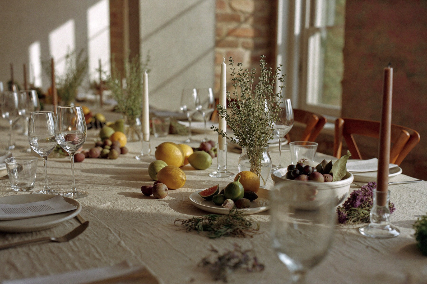 Styling for the Senses: The Reception That Guests Can Touch, Smell and Taste